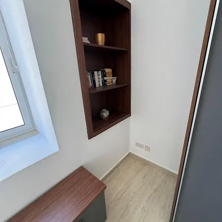 Valletta Waterfront Hideaway Apartment Il-Furjana